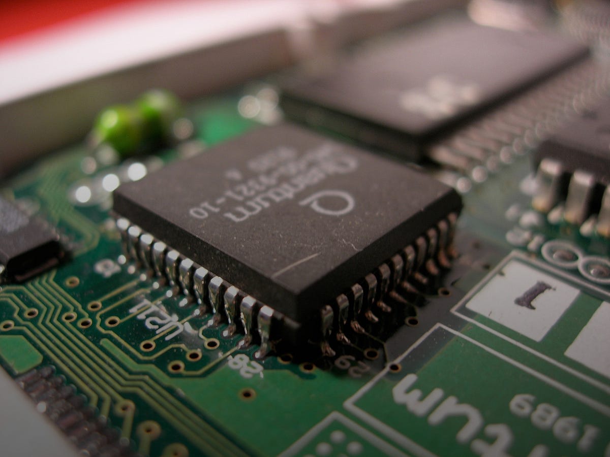 Even You Can Help Build a Quantum Computer sci five University of