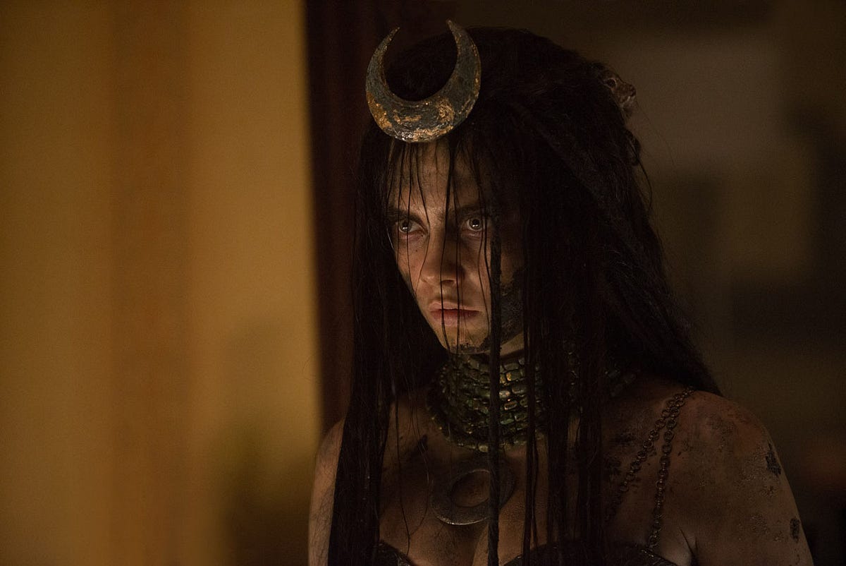 There's Plenty Wrong with Enchantress in Suicide Squad