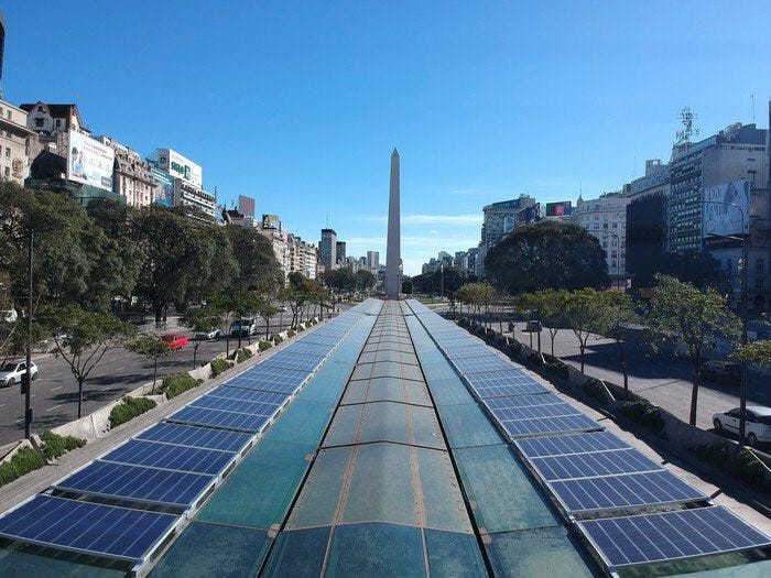 Renovando energías. Por Eduardo Macchiavelli – Eduardo Macchiavelli – Medium