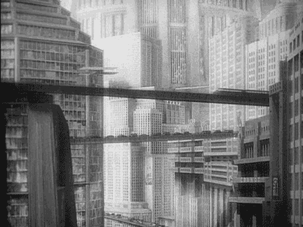 Fritz Lang's Metropolis: above the city