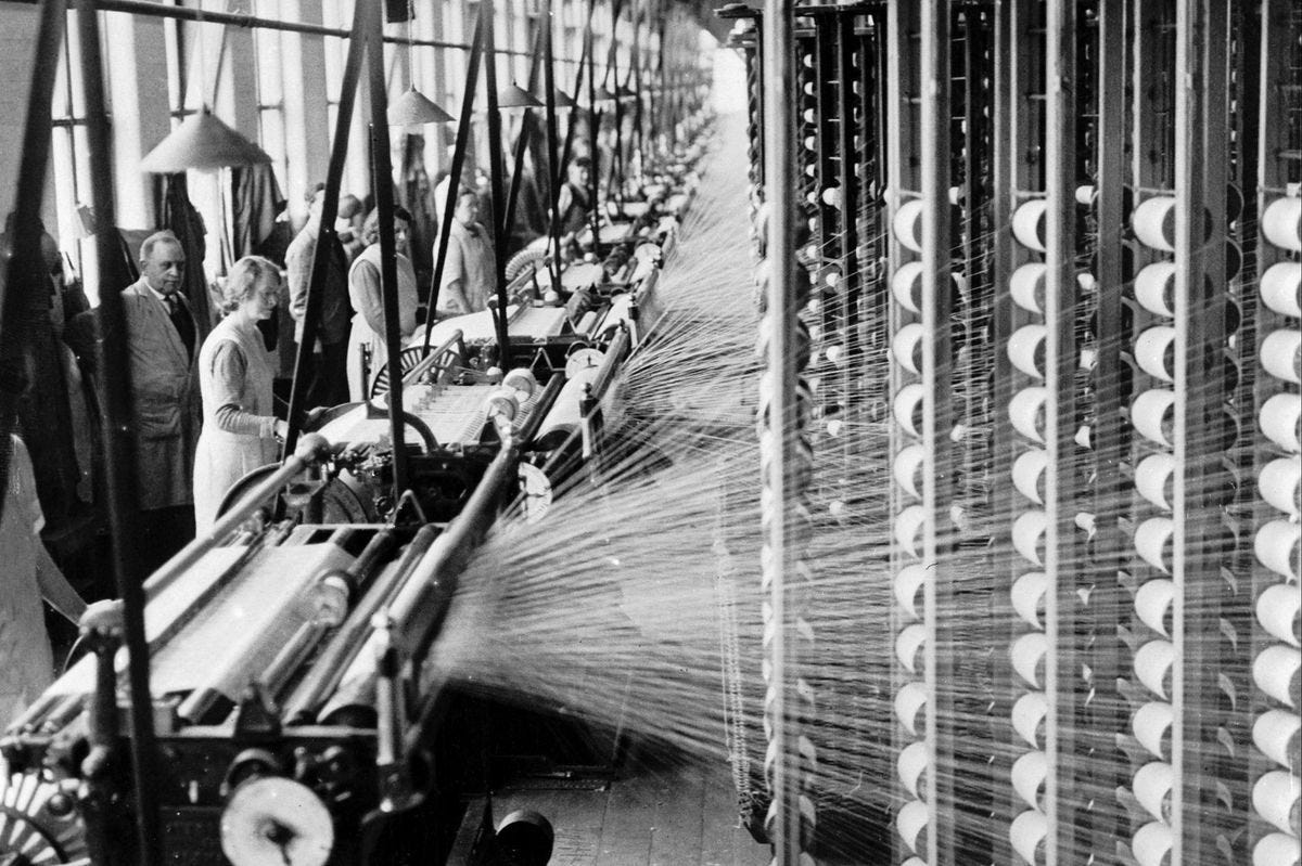 The loom that raised its hand