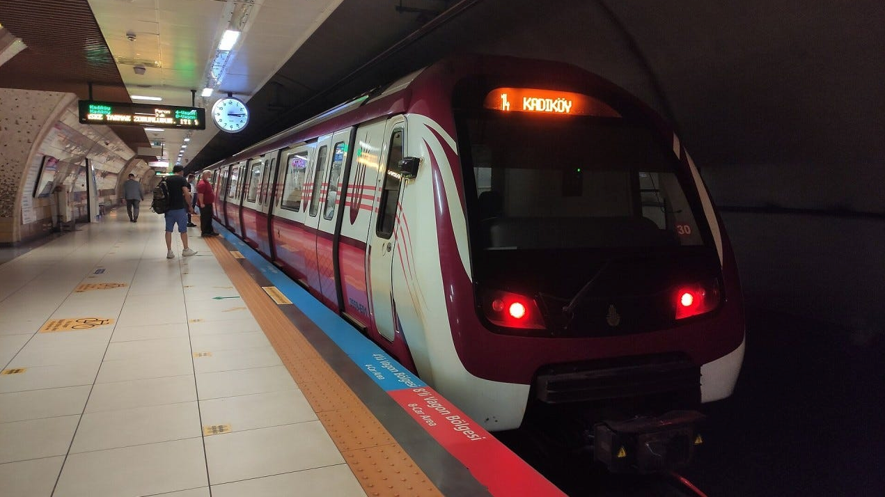 The Istanbul Metro Through the Eyes of an Experience Designer: The In-Car Experience