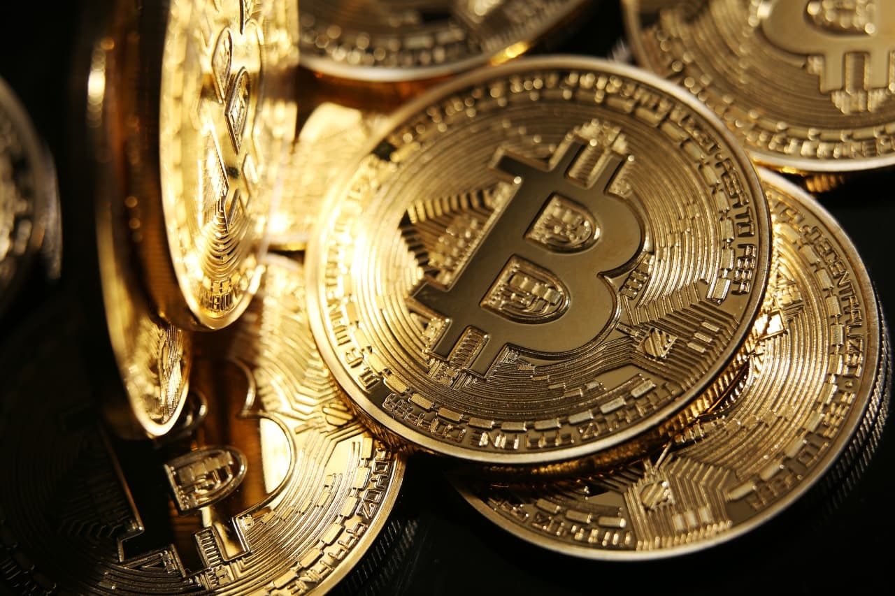 Etherbits.com: Edmonton Welder’s $112K AI Trading Scam — “The Bot Never Lost”