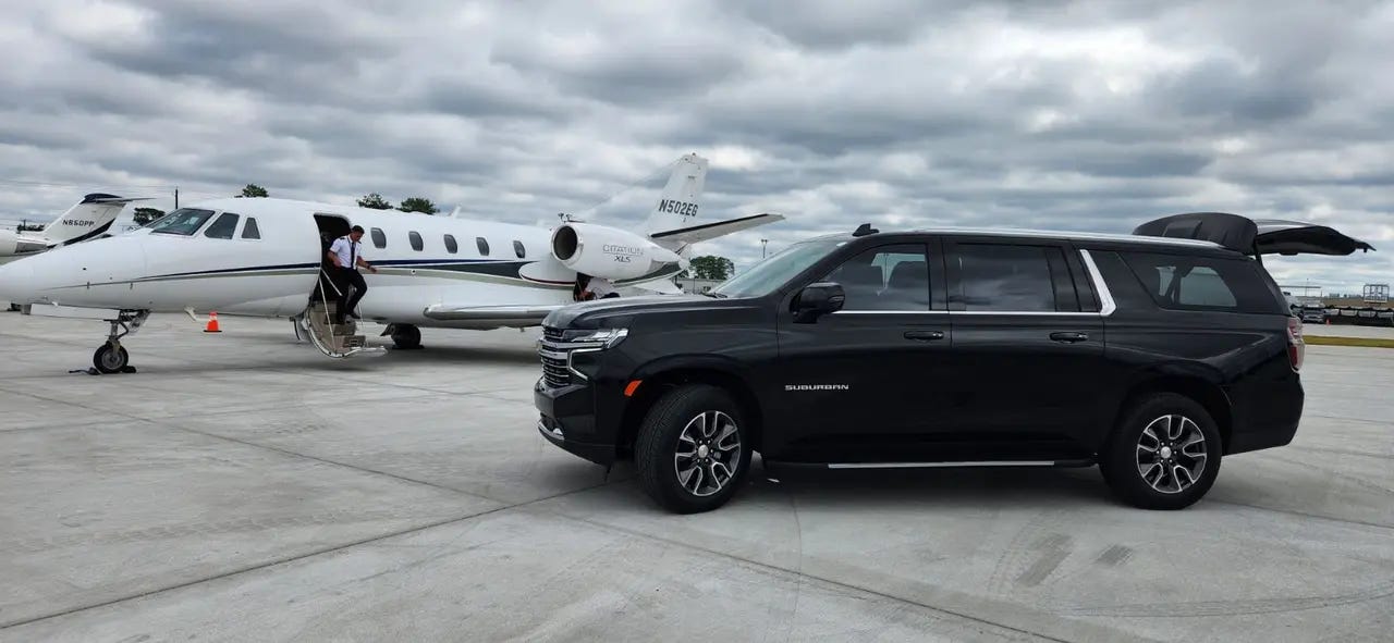 Airport Limo Services for Reliable and Comfortable Airport Transportat