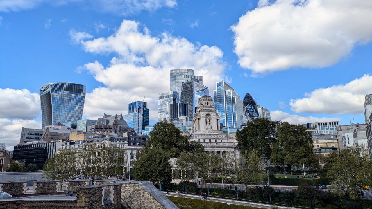 From Google to Fintech: How Small Teams Can Outmanoeuvre Giants