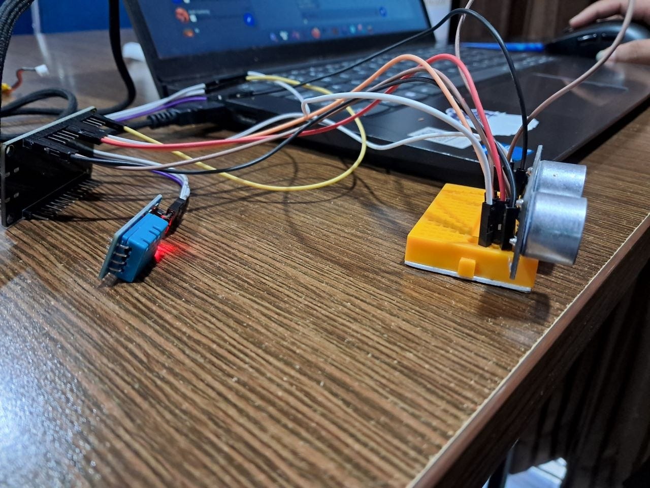 IoT Project — 3MP: Sistem Monitoring Lingkungan & Keamanan Terpadu