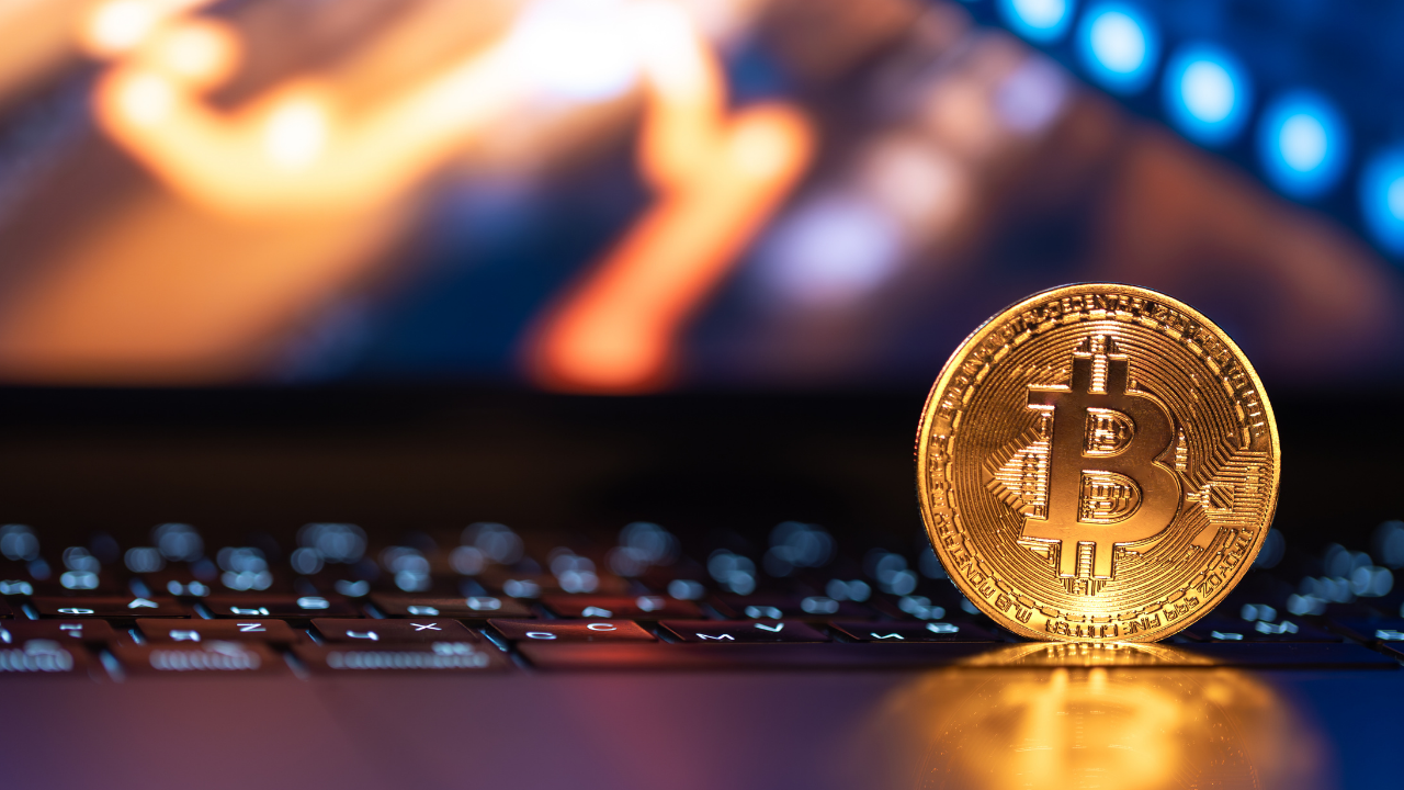 Por que comprar criptomoedas no Brasil ainda é complicado — e como simplificar