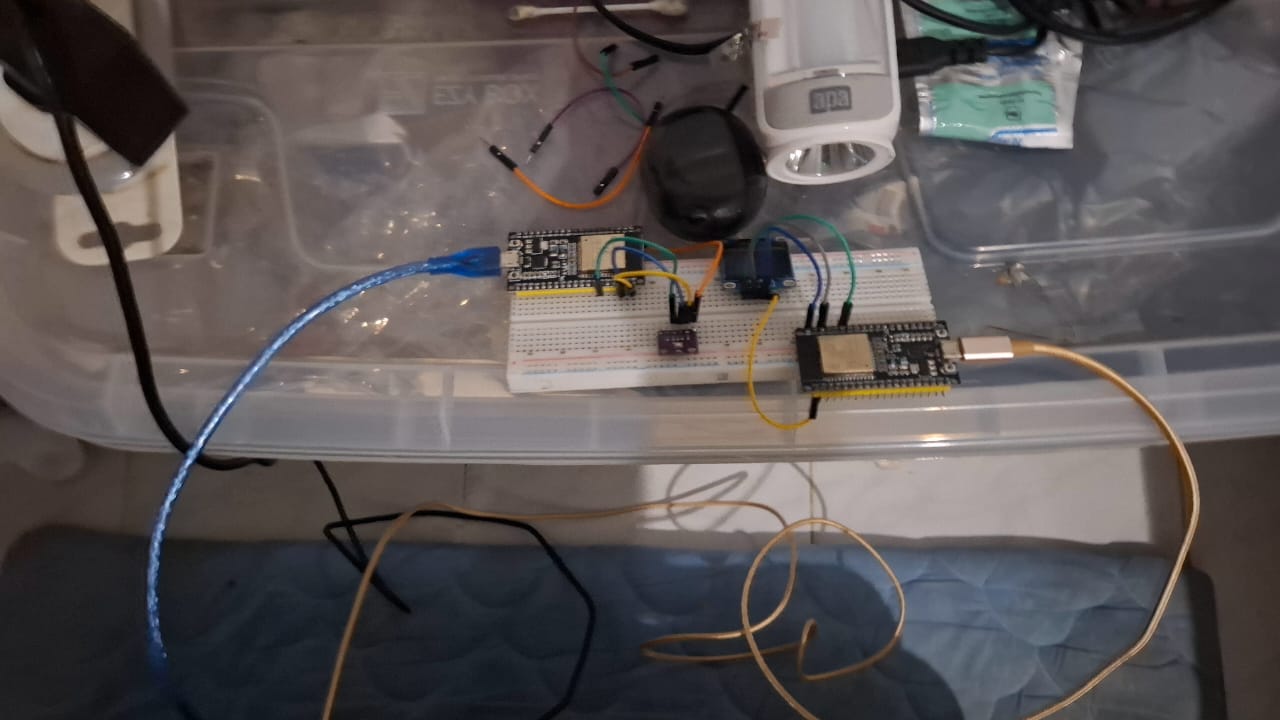 Tinkering with ESP32 from a Beginner Episode 7: How to see detected sensor displayed in OLED with a…
