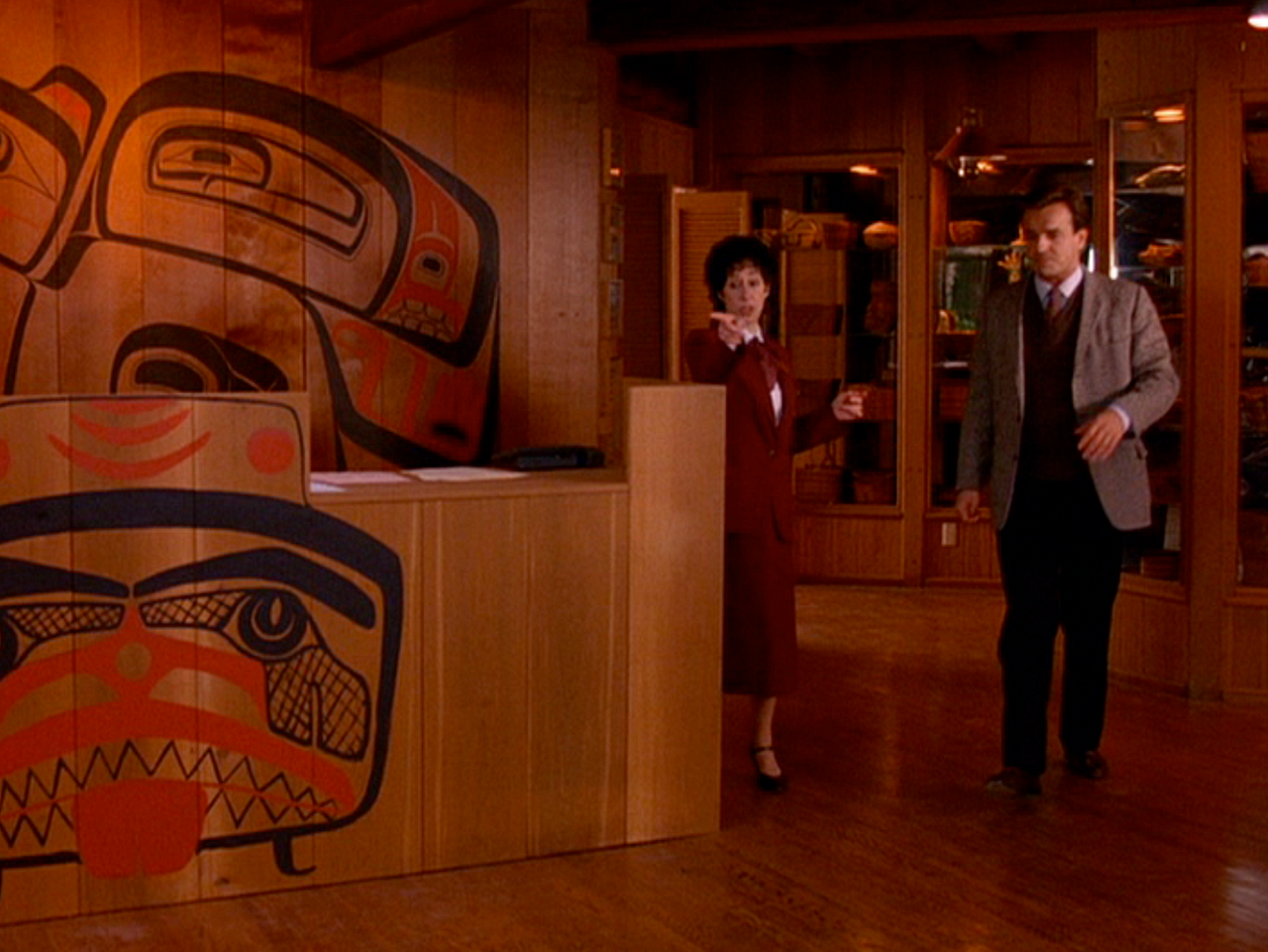 Twin Peaks and the Chevron Floor of Laura's Mind | 25YL