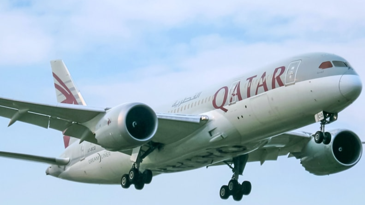 Does Qatar Airways have WhatsApp-