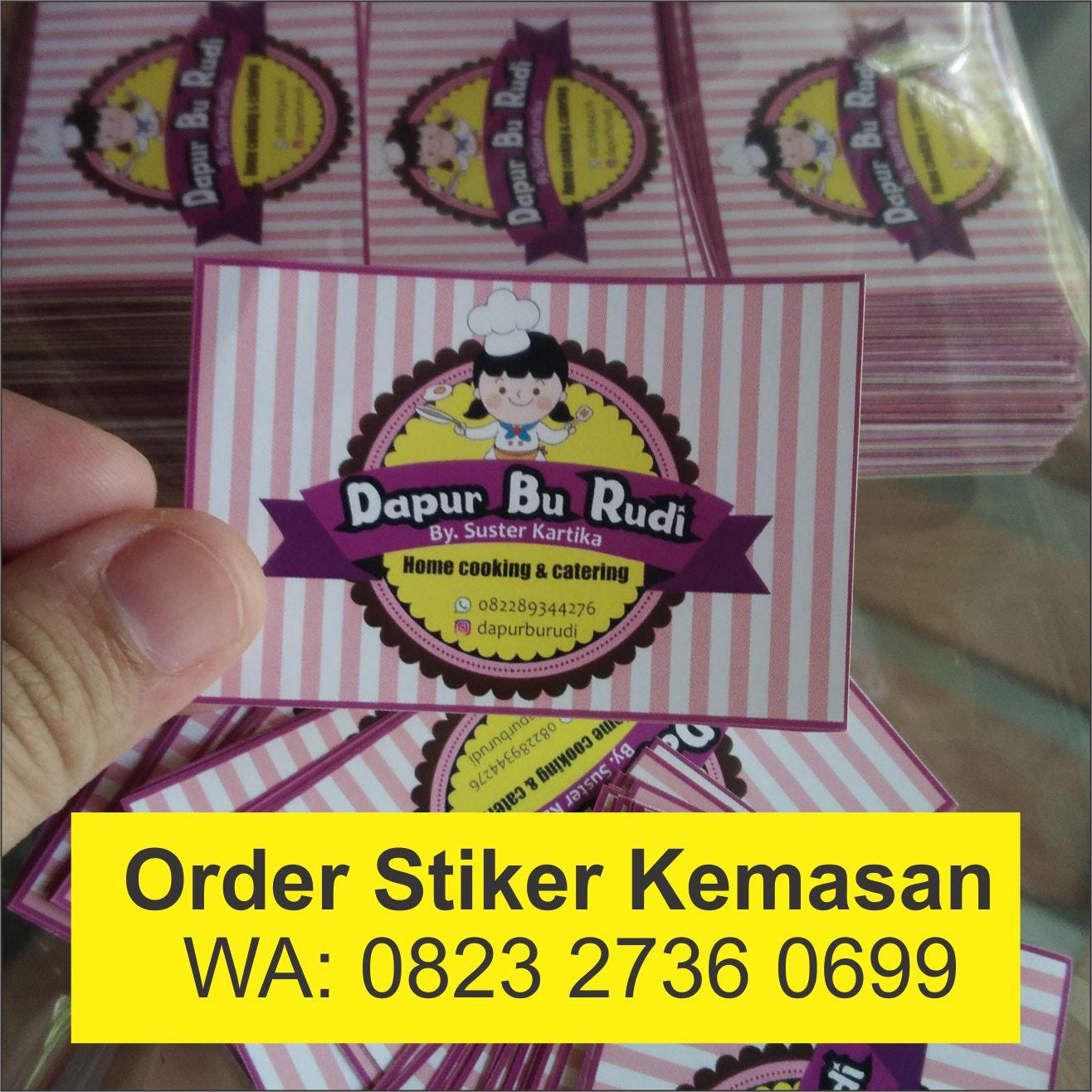 Desain Stiker Nama Hitam Putih – Contoh Banner