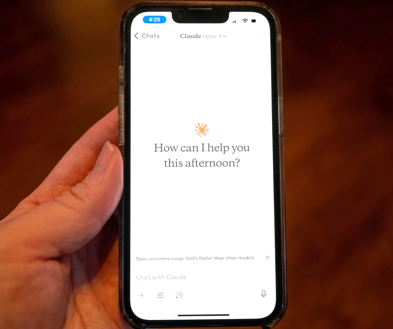 The Main Street Tech Report: How To Switch From ChatGPT To Claude