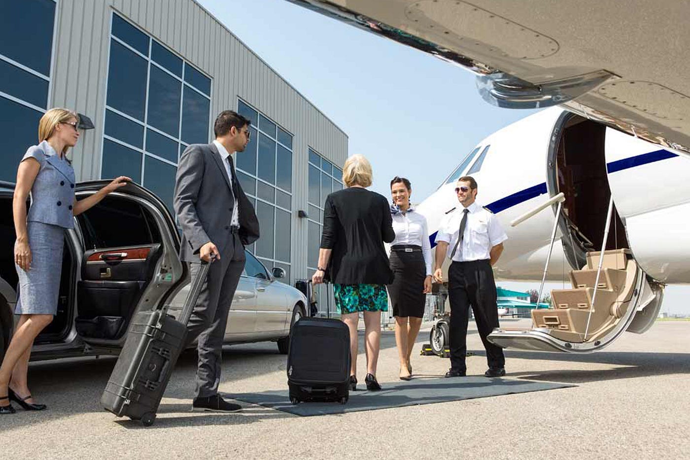 City Tours and Transfers: Explore London in Style with Platinum