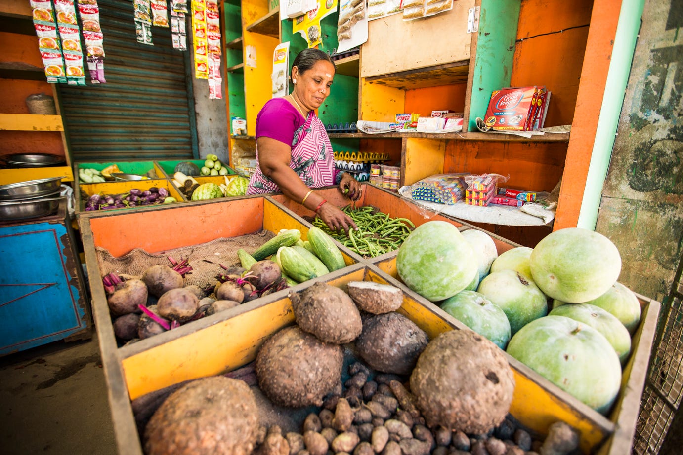Kalaivani M. is one of Swadhaar’s 500,000 clients in India. She uses funding from Swadhaar to support her vegetable shop in the village of Ambalapattu in state of Tamil Nadu.