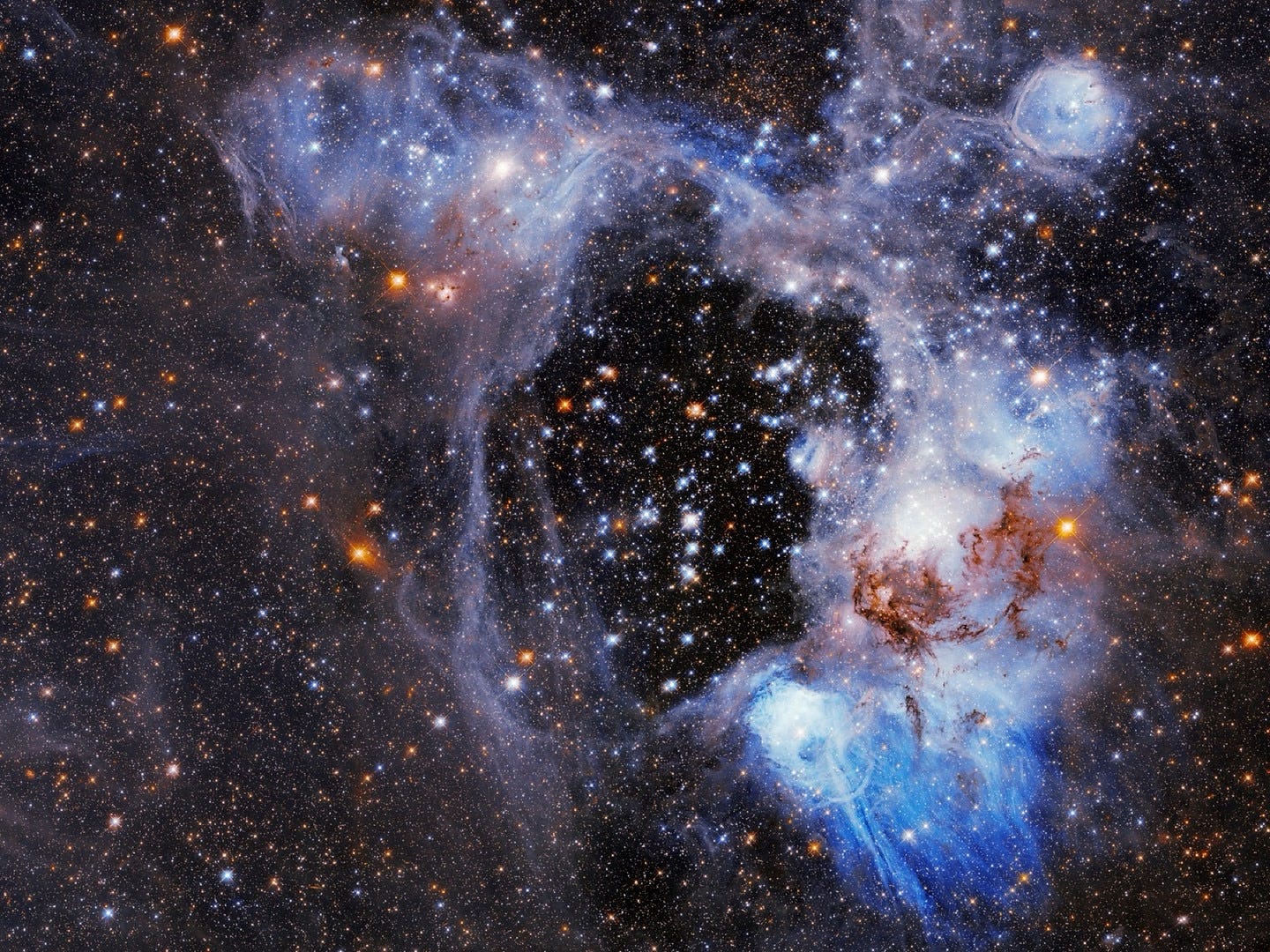 A cosmic firework with a mysterious heart.