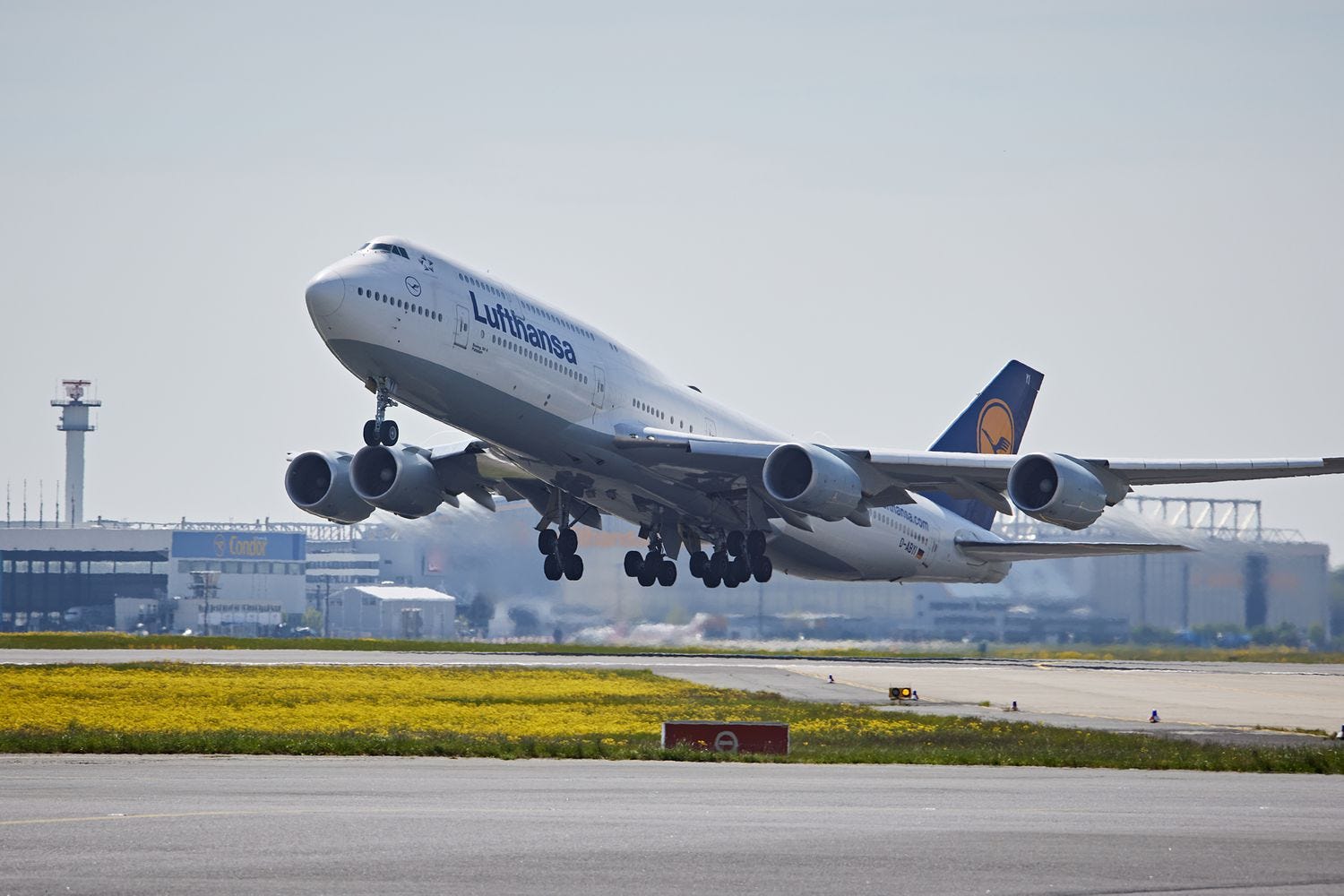 Lufthansa Airlines OSL Terminal +1–888–839–0502