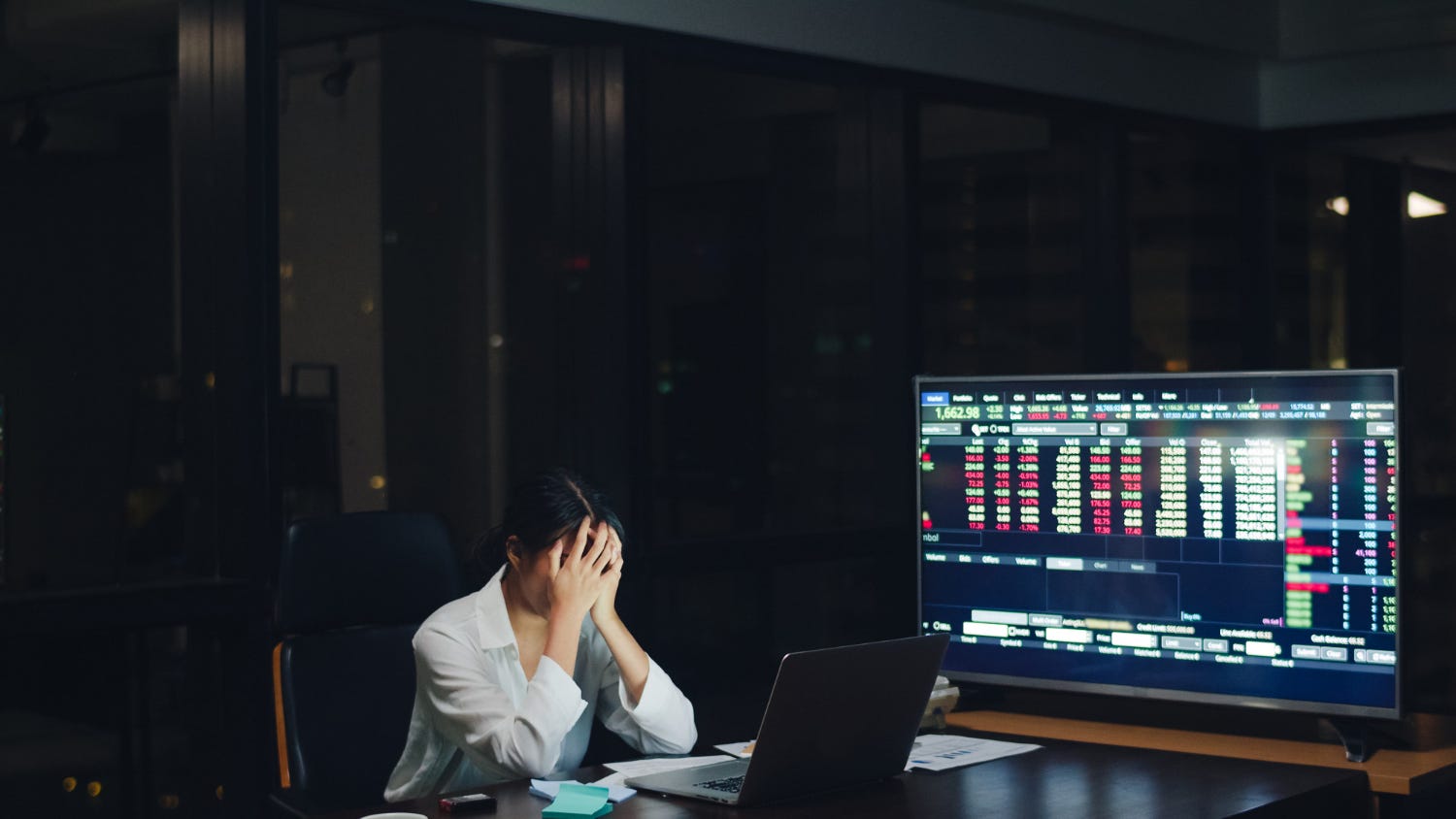 I Traded Crypto Late at Night and It Cost Me More Than Money