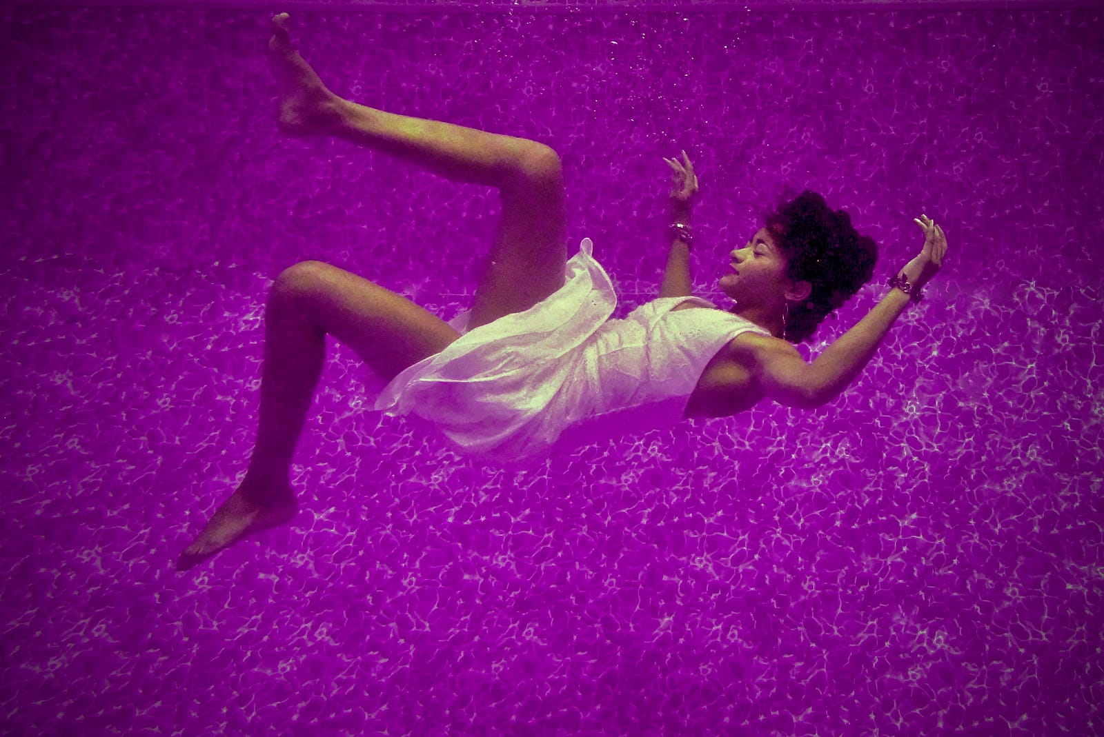 A woman floats downward as she assumes a supine position, arms raised. Our understanding of REM sleep’s relationship with dreaming has also evolved. While it was once thought that dreams only occurred during REM sleep, it is now known that dreams can occur during other sleep stages, albeit with different characteristics.