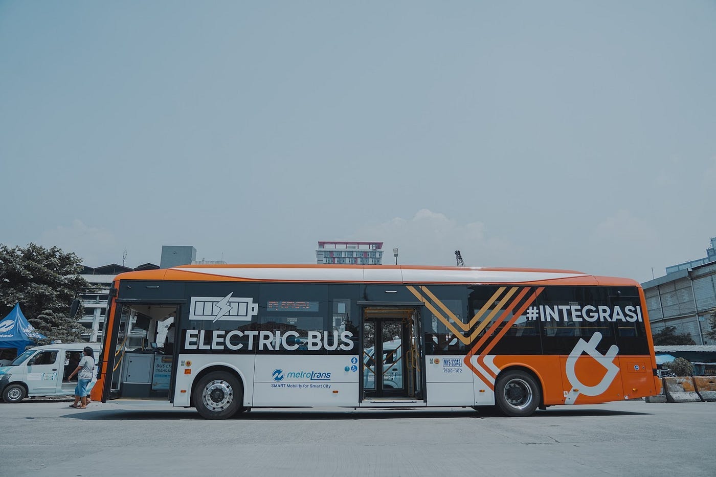 Bus elektrik PT Transportasi Jakarta. Sumber: Jakarta Smart City