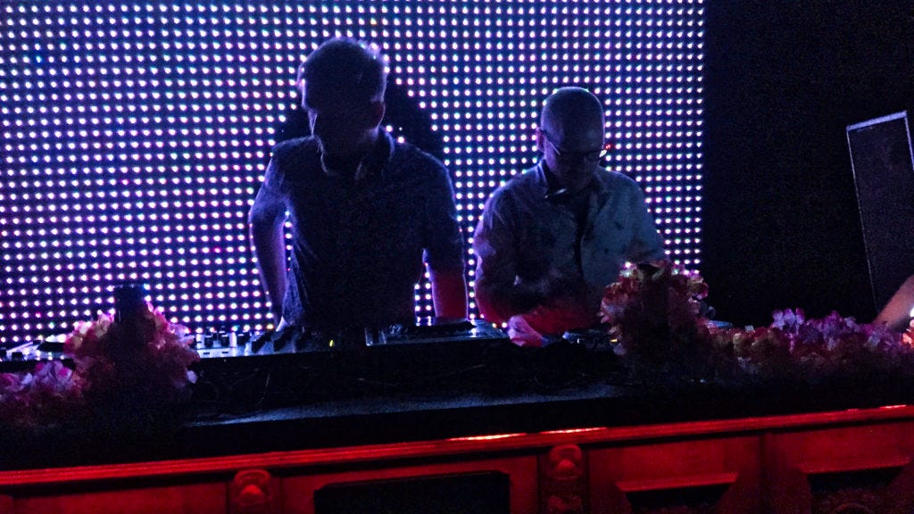 Paweł Zawadzki w Luzztro DJ