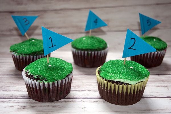 How To Make Adorable Golf Themed Cupcakes Recipe   0*UJGugoUWfKw96LQx 