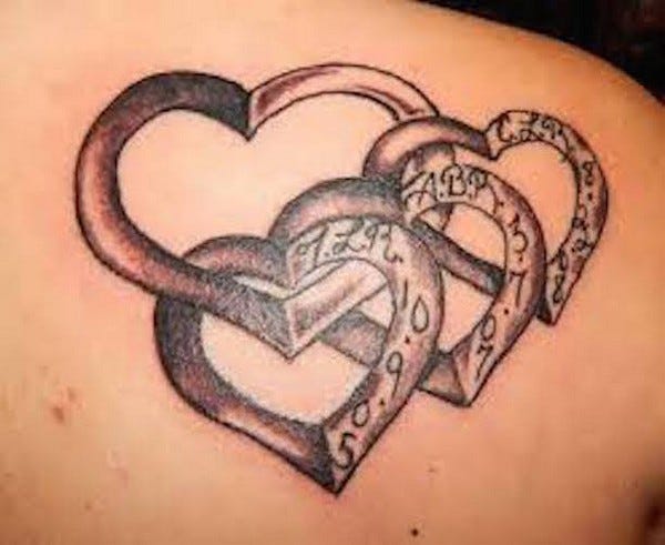tattoos frauen schriftzug