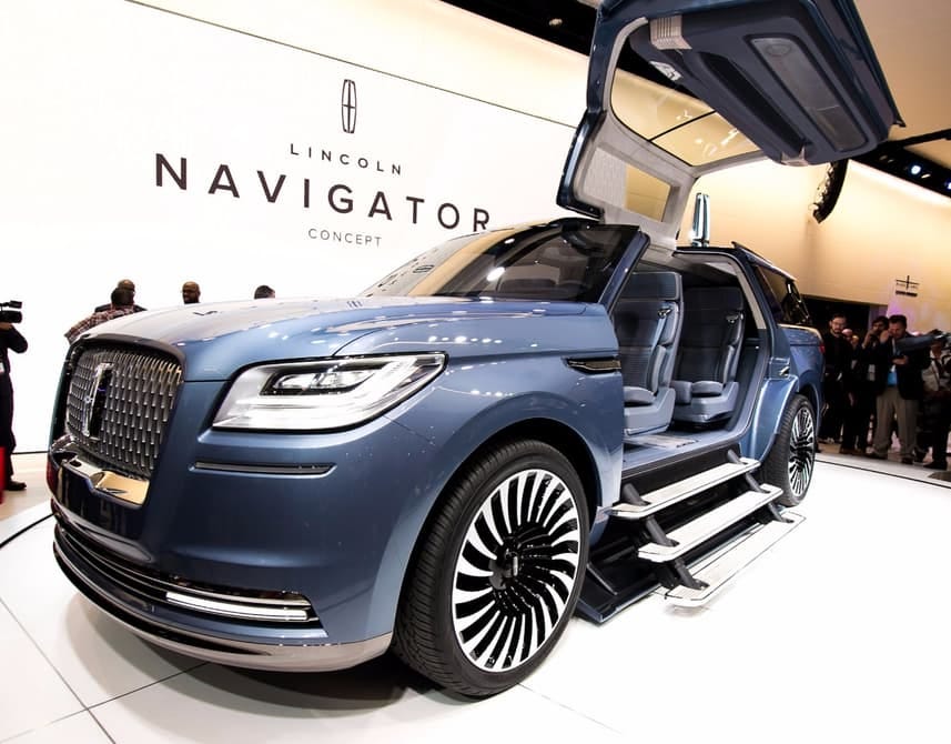 Pictures:Introducing the all-new Lincoln Navigator Concept with gull ...