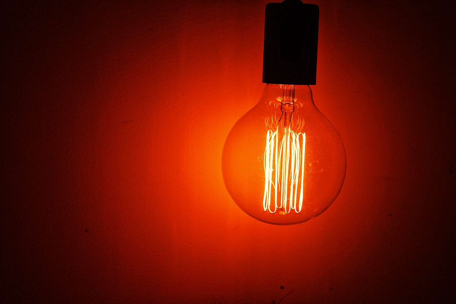 Incandescent Lightbulb. Thomas Edison embraced the Seck