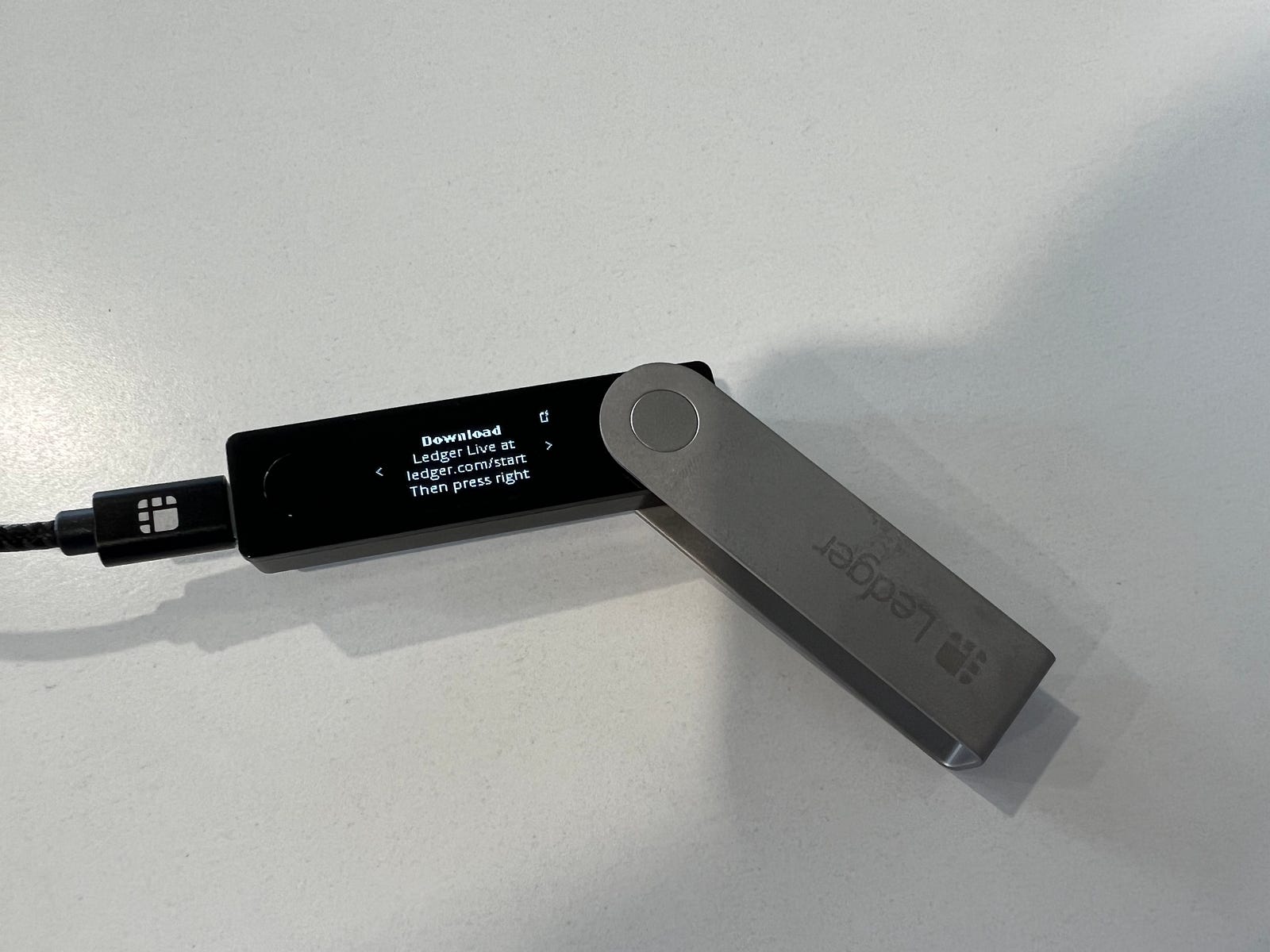 什麼是硬件錢包？ Ledger 開箱與使用教程