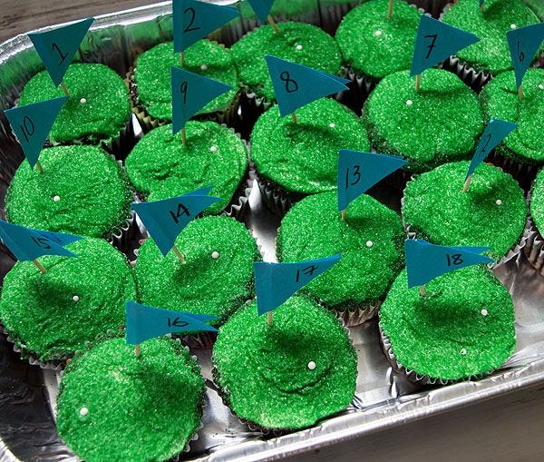 How To Make Adorable Golf Themed Cupcakes Recipe   0*iXg3QC4bdlNlRhzT 