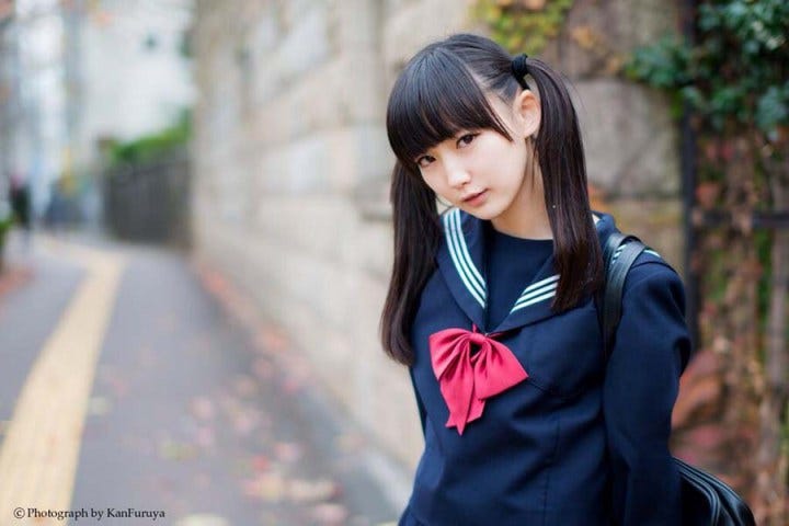 Twin-tail Day in Japan: Give Hair Bands to Girls 