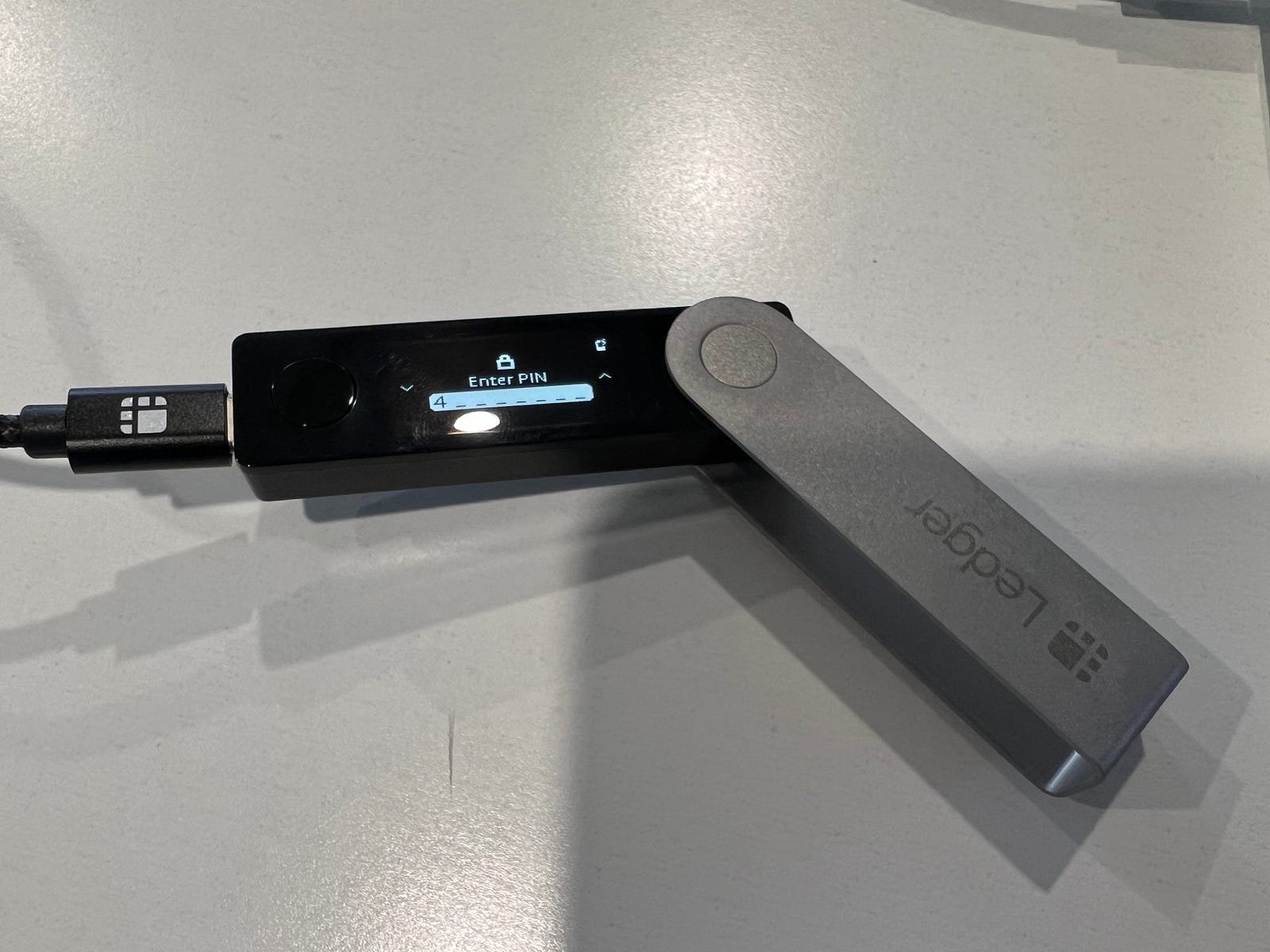 什麼是硬件錢包？ Ledger 開箱與使用教程