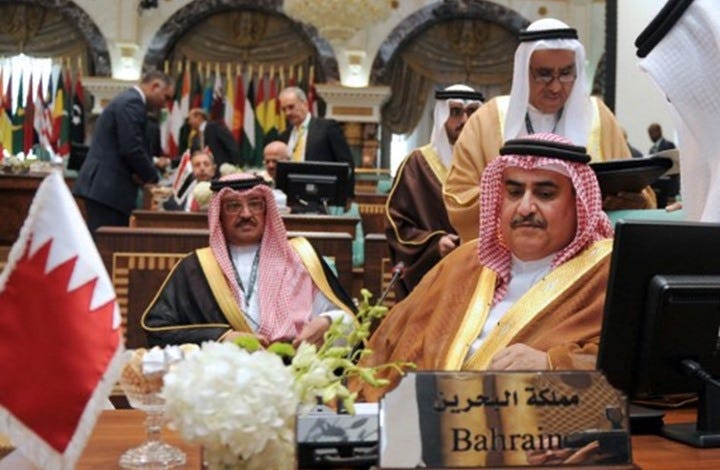 هكذا رد نشطاء على اتهام قطر بقلب نظام الحكم بالبحرين (فيديو)