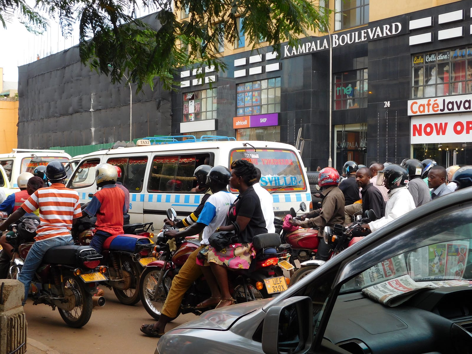 Résultats de recherche d'images pour « kampala traffic »