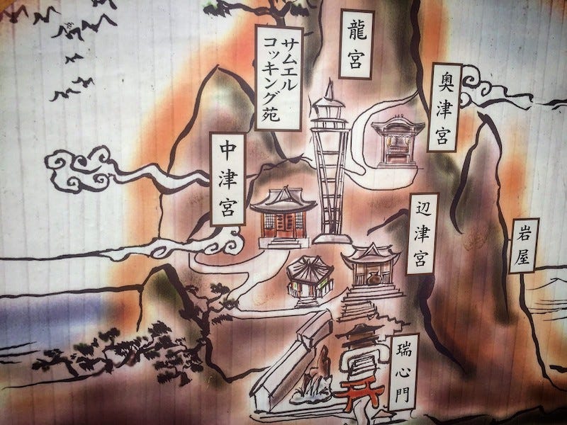 A map of the attractions on the island of Enoshima in Kanagawa Prefecture