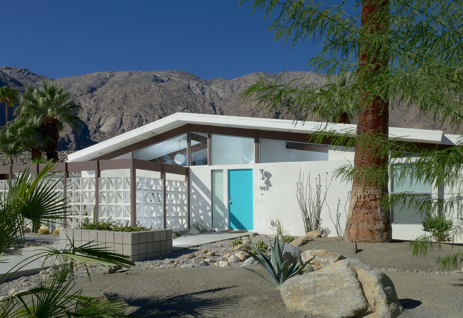 These Are the Must-Attend Events of Modernism Week in Palm Springs