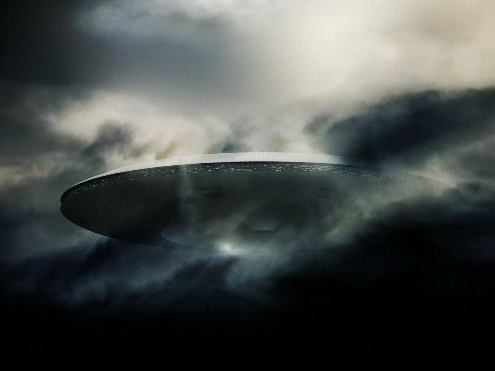 Congressman Warns: UFO Propulsion Technology Poses Threat to Existing