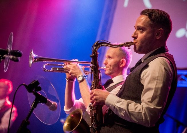 Wedding Bands Scotland Elitebands Medium Function Bands Wedding Band Entertainment Scottish Pipers Live And Ceilidh