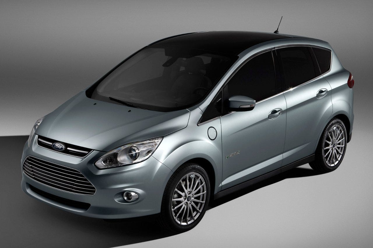 What Is The Difference Between Suvs Mpvs And Crossovers The Modern Mpv Is Designed First And Foremost For Transporting A Larger Number Of People In Safety Comfort Most Models Will Carry Between Five