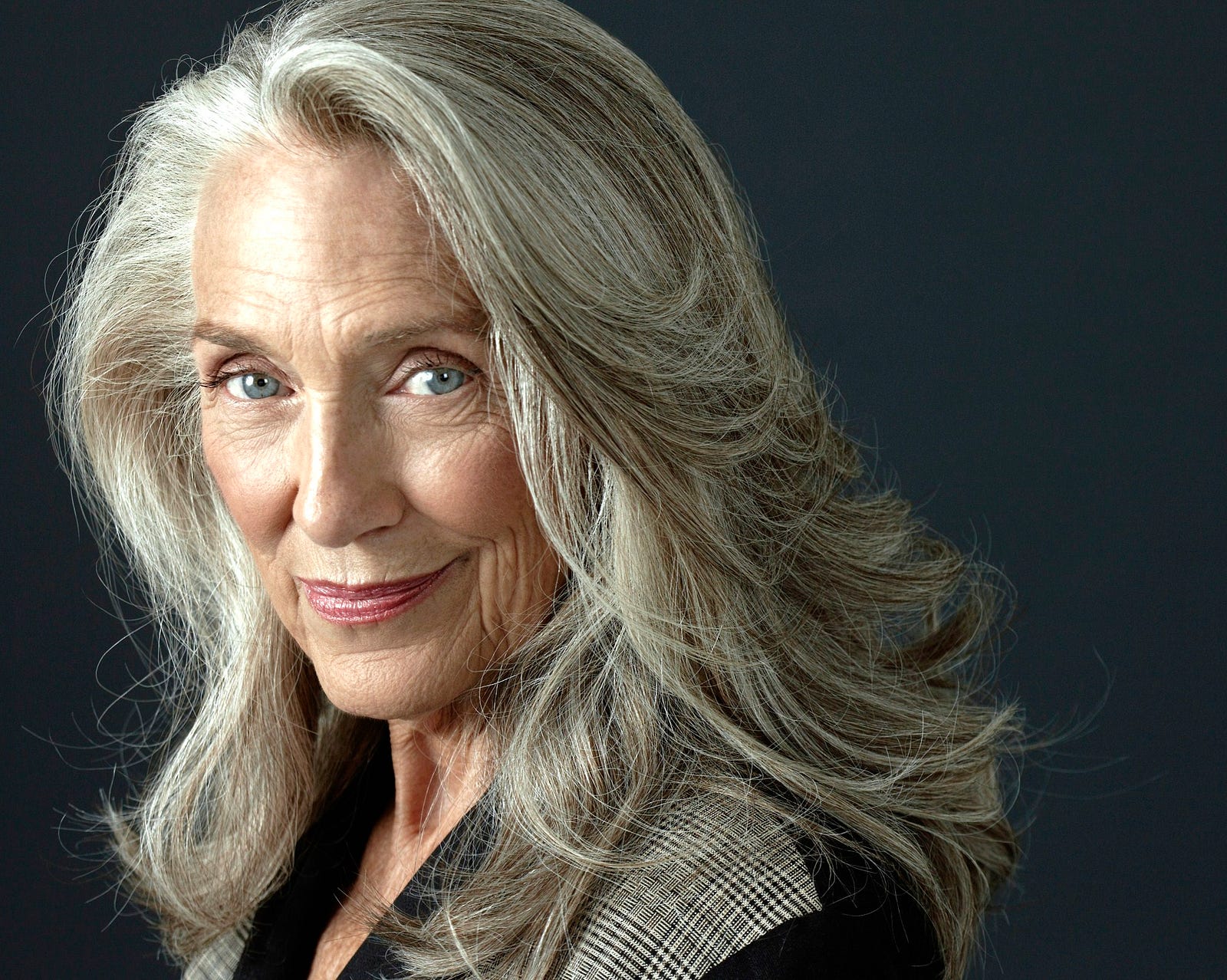 Mature female poets What phrase..., Mature female poets