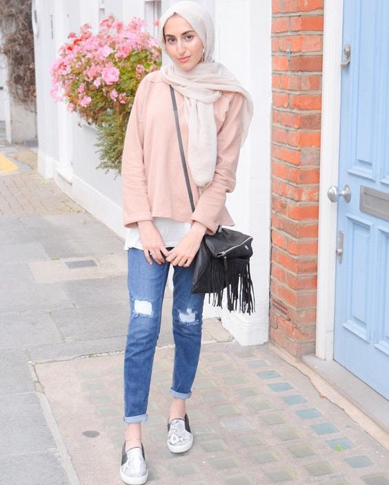 Hijab Fashion  Tips Pilihan Outfit Untuk  Liburan  THREAD 