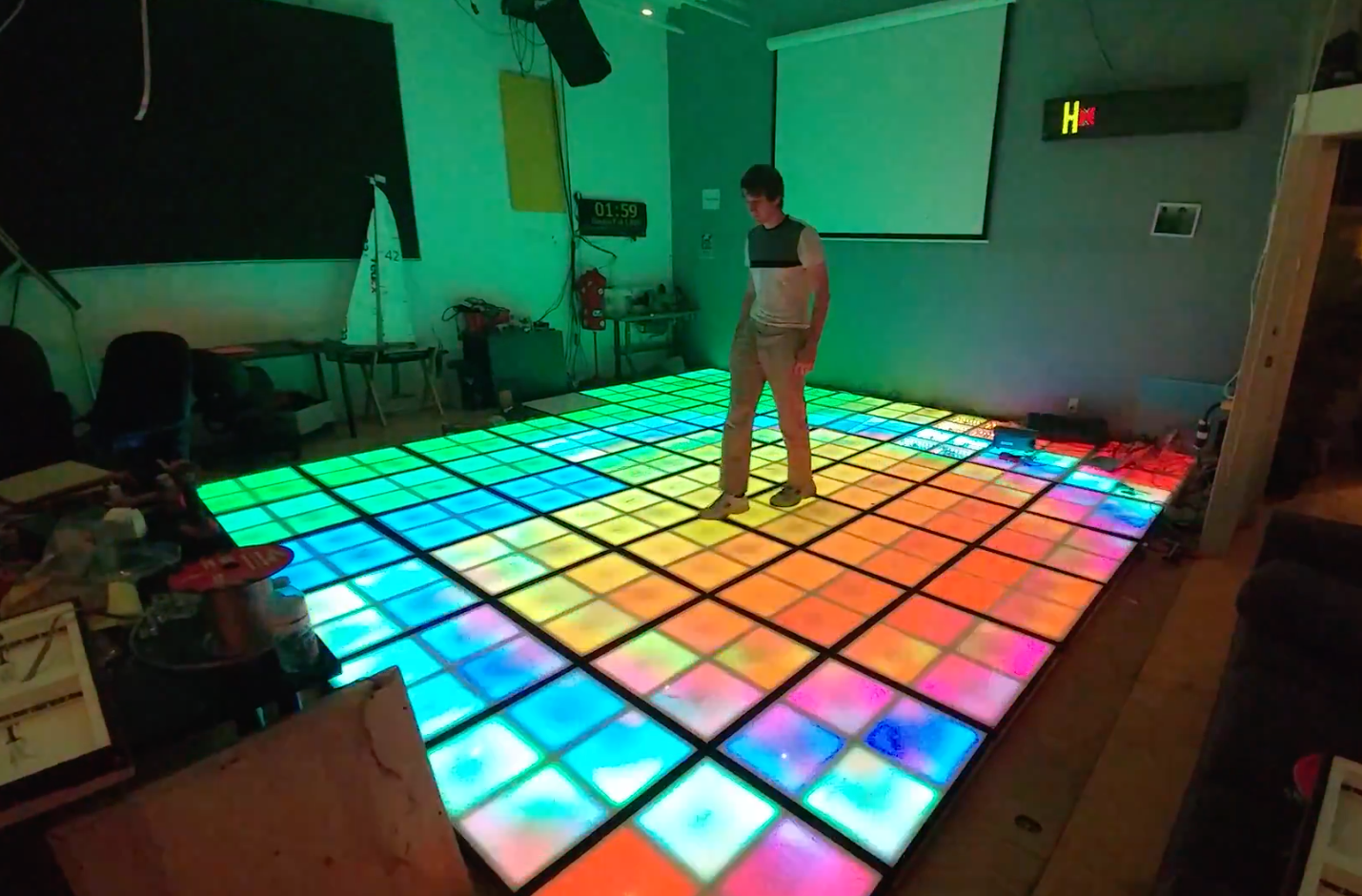 Interactive Dance Floor Uses 256 Individual Lighting Cells