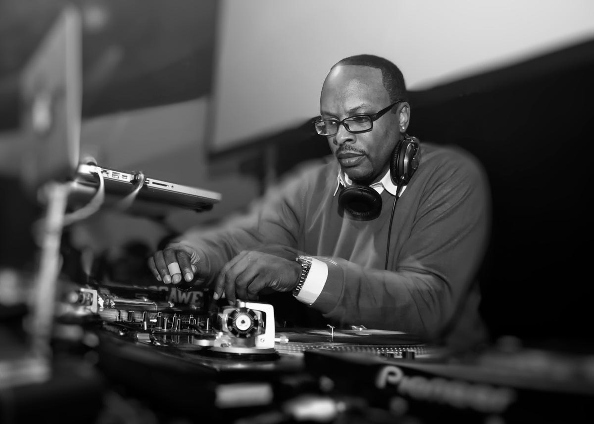 DJ Jazzy Jeff Net Worth & Biography – Richest Celebrities – Medium