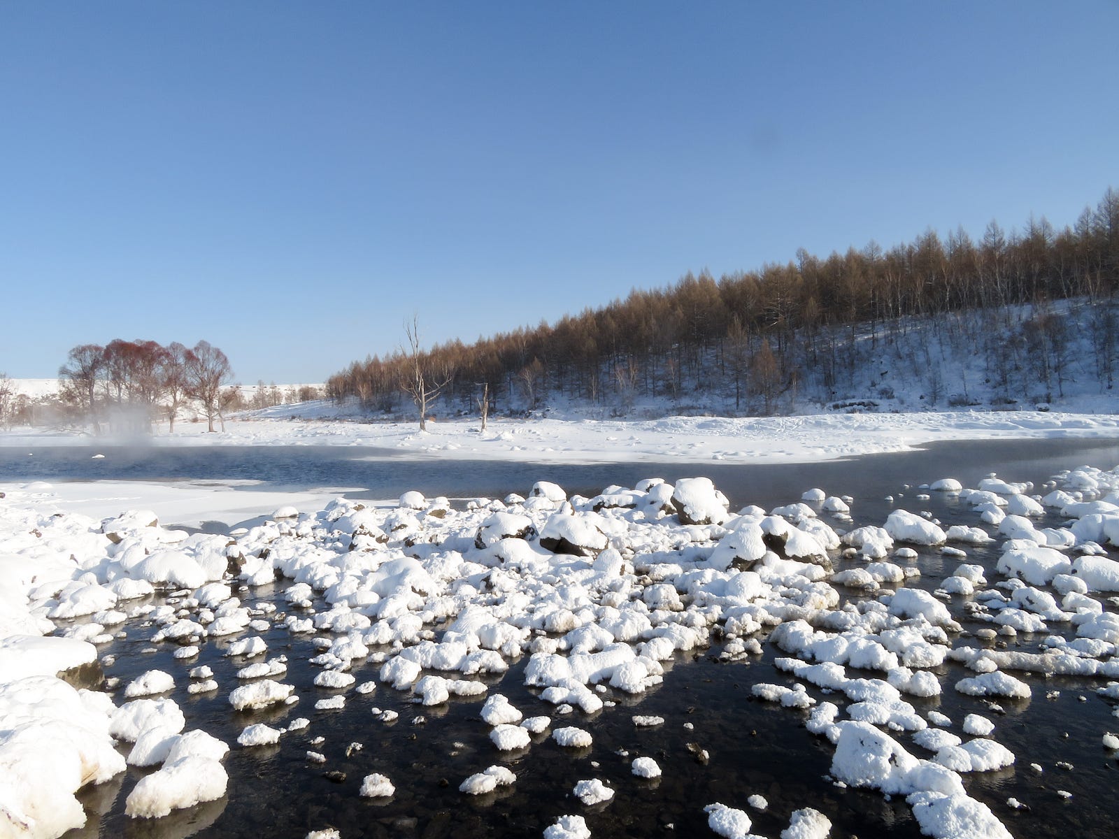 零下40度也不曾冰封的河川 – 阿爾山不凍河、中蒙邊境上的旅遊秘境[#05 忽悠社™]