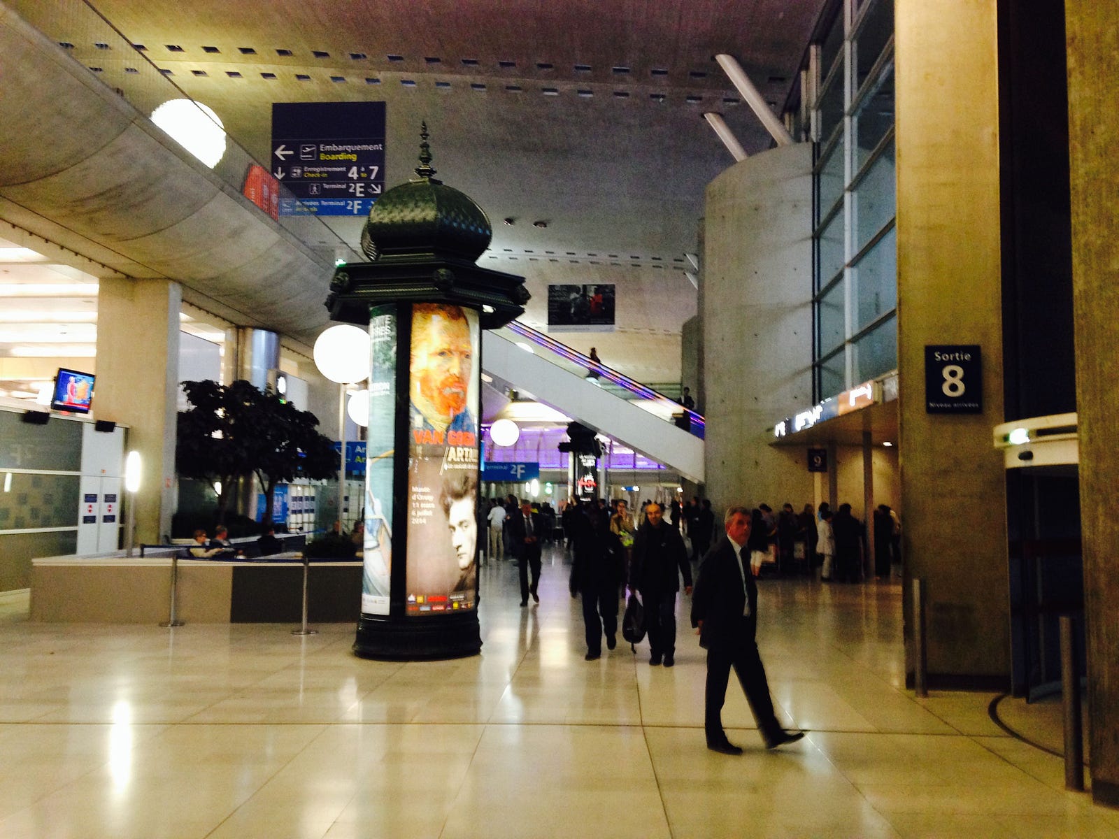 The Paris Charles De Gaulle (CDG) Arrival Experience — Terminals 2E and 2F
