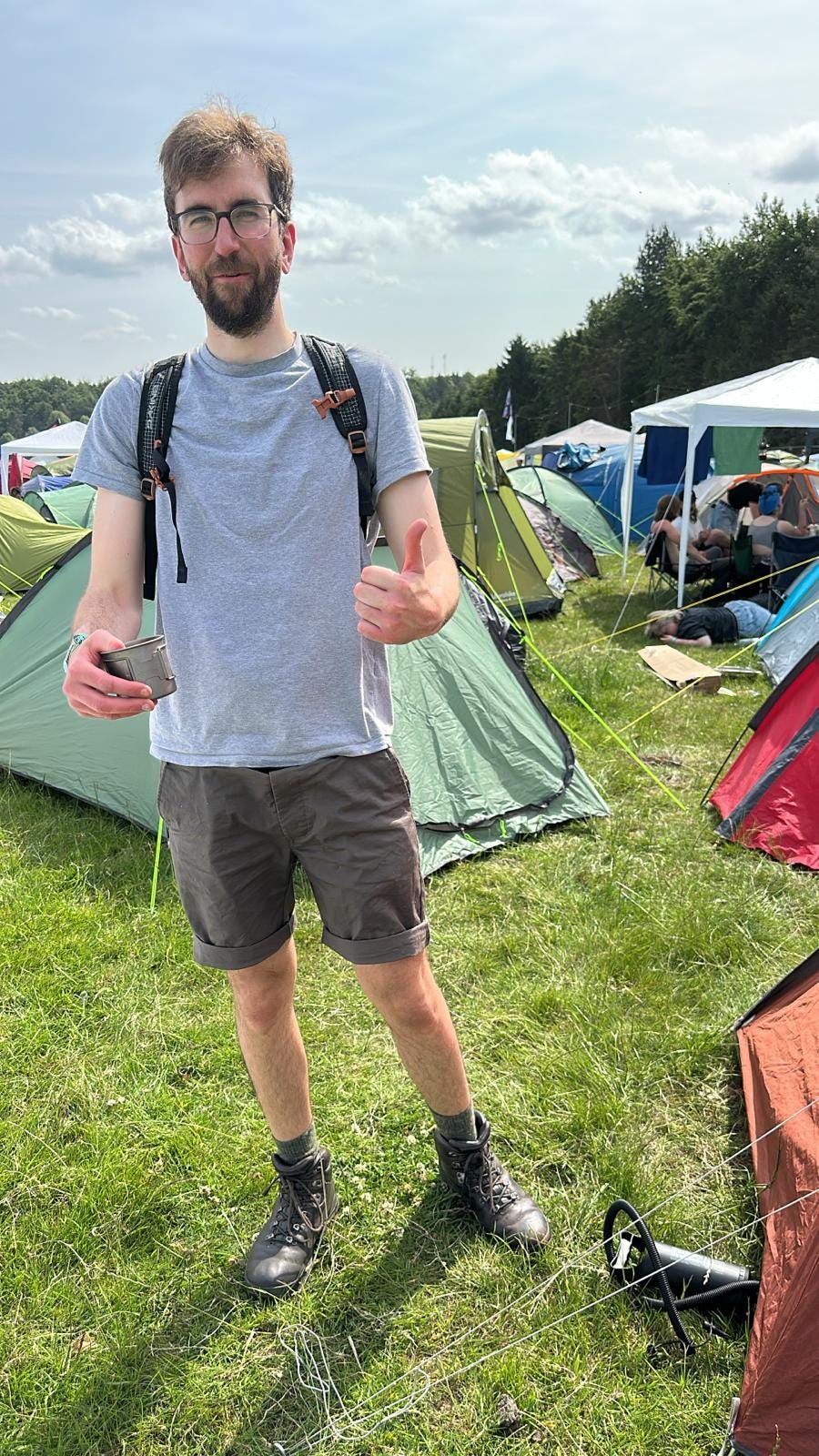 Thats me. At download 2025. Mid flare up. IB3 was born here sat on a port-a-loo.