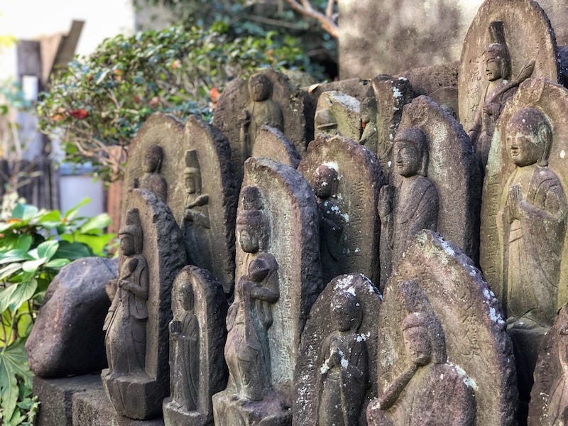 A common grave for over 2,000 sex workers at Shinjuku’s Jokaku-ji