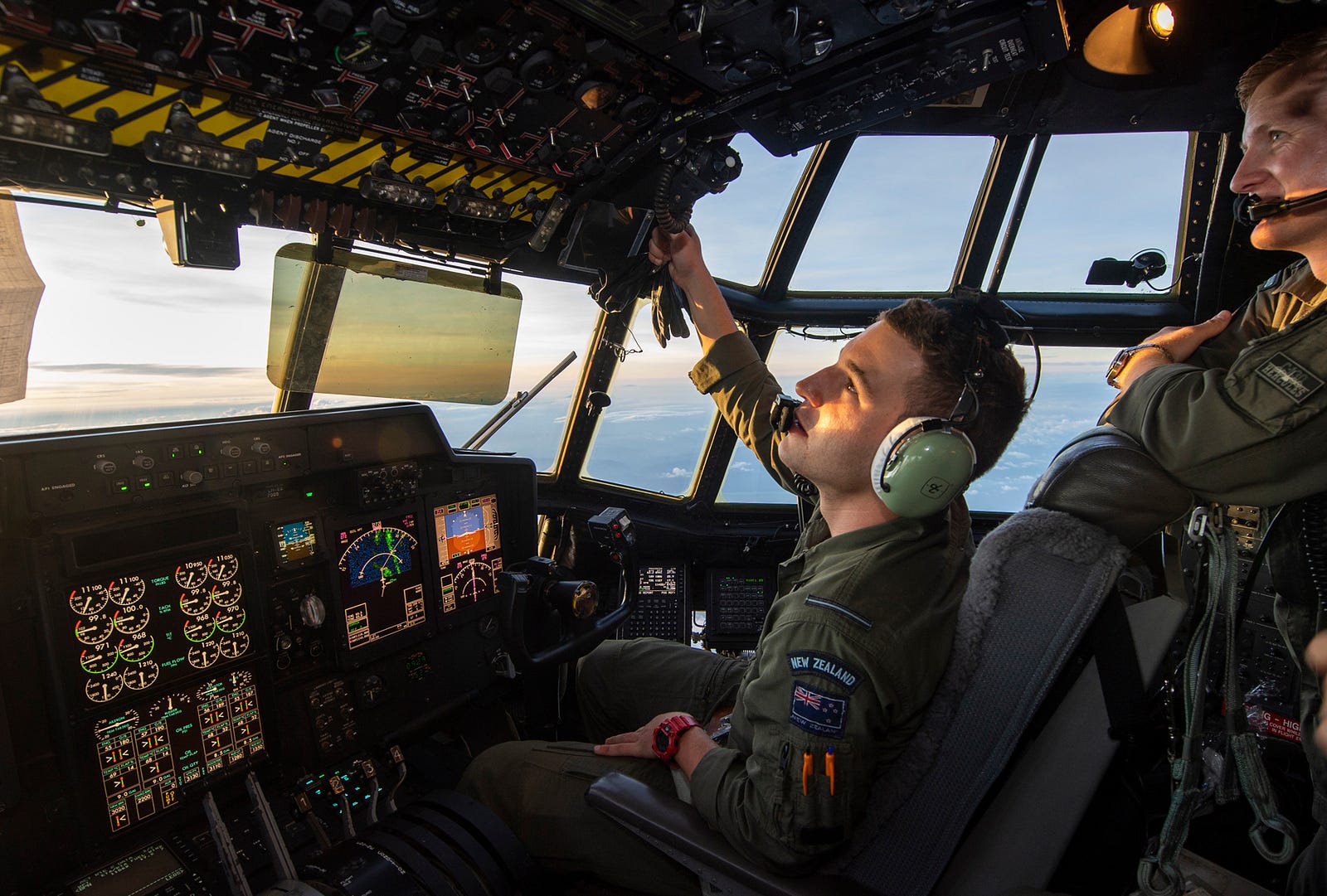 Auckland man helps fly aid to quake-ravaged Indonesian city