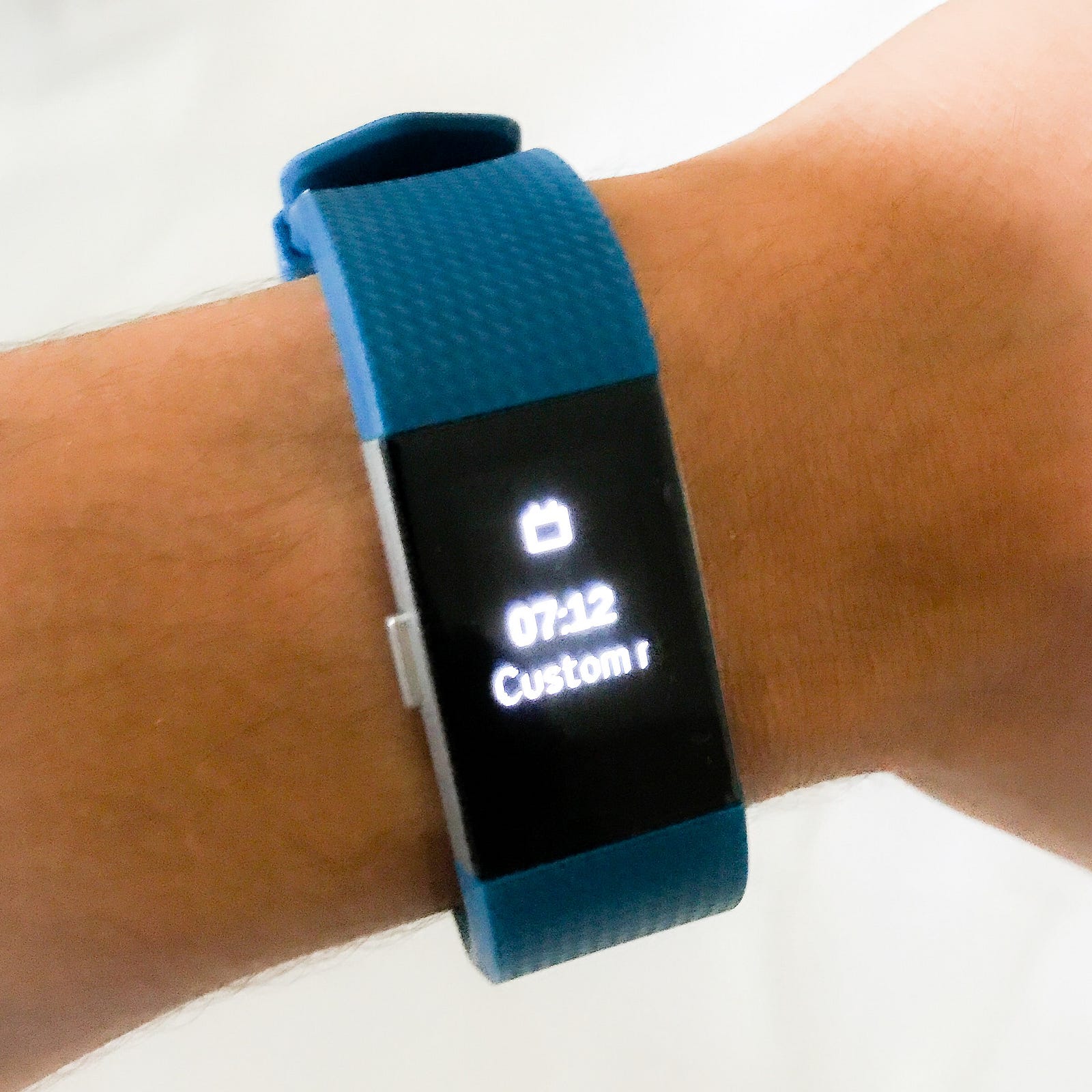 Finally, custom push notifications on Fitbit wearables without hacking