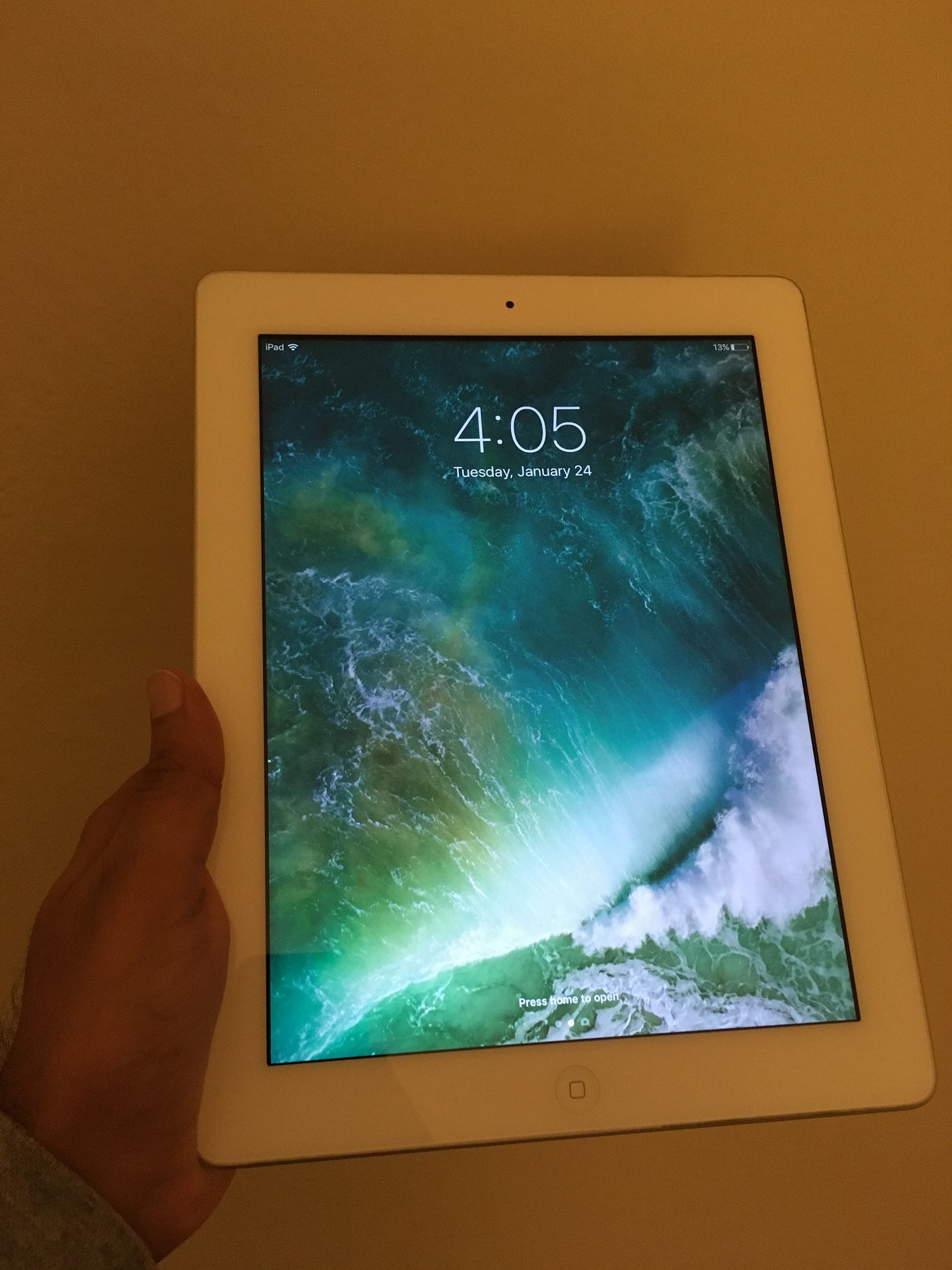 Apple Ipad 4th Gen 16 Gb Silver Egaragesale Medium